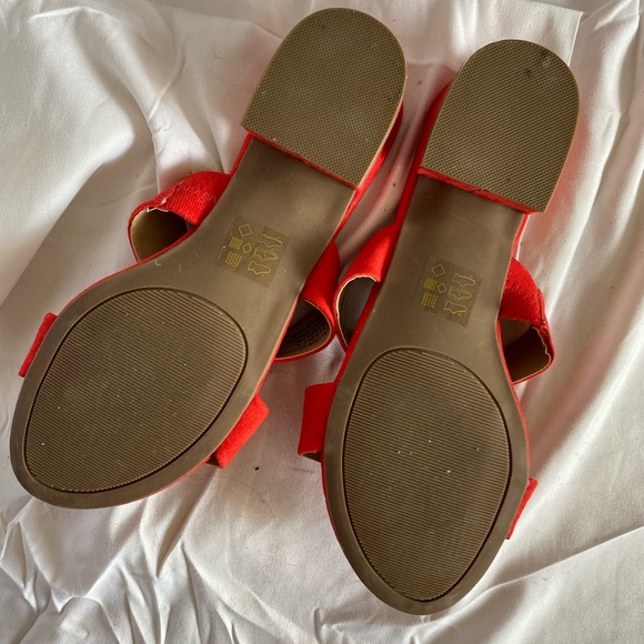 Brand New Red Slip On Suede Sandals - EU 38.5 - US 8 - Picture 3 of 3